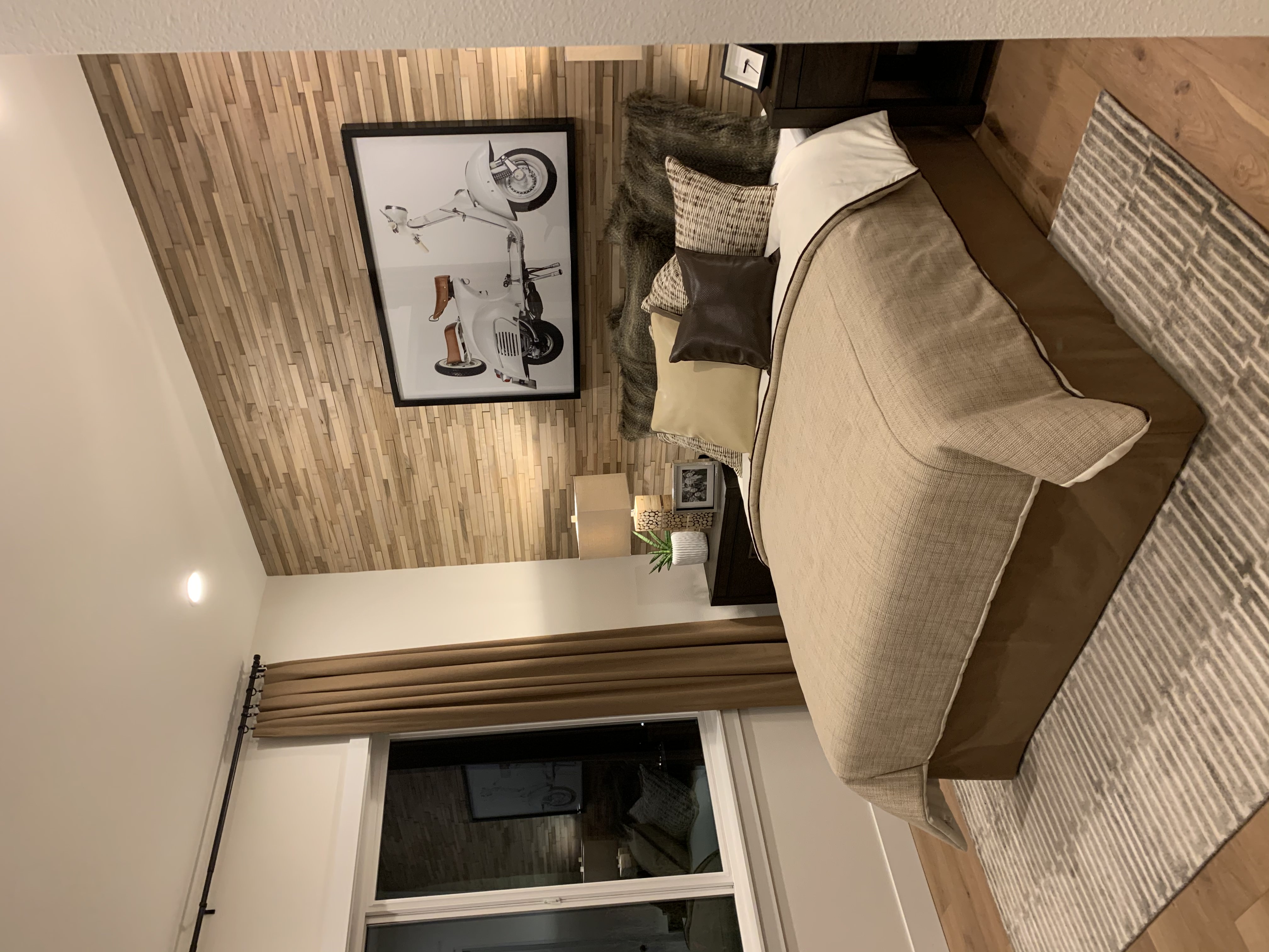 Vanity & Fixtures